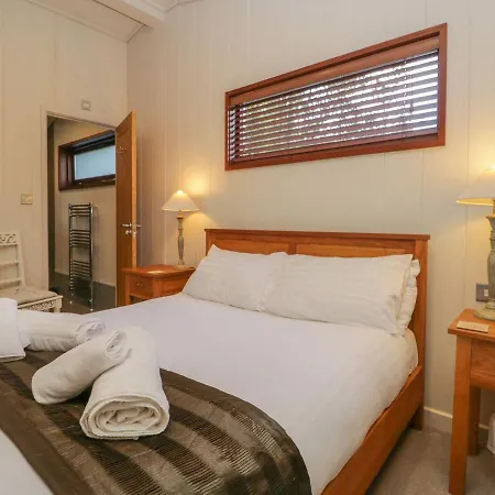 Leafy Nook Appartement *