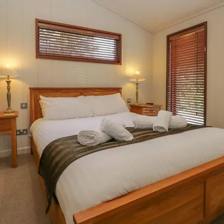 Leafy Nook Apartman *